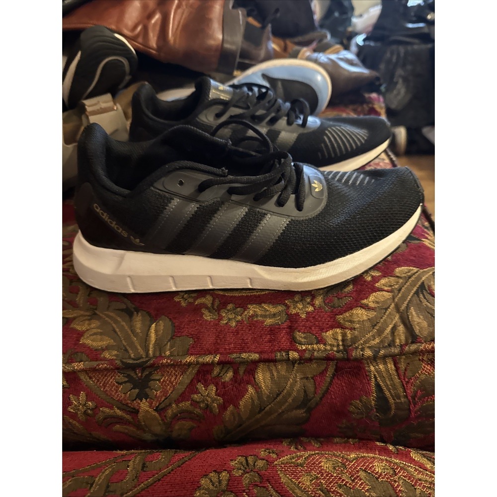 Adidas PRB 698001 womens shoe us 10 Black